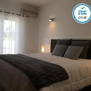  Alojamento de Acomodação e Pequeno-almoço Ahvillas - Cerro Azul Portugal