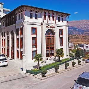 Sharm Hotel Gjirokastër