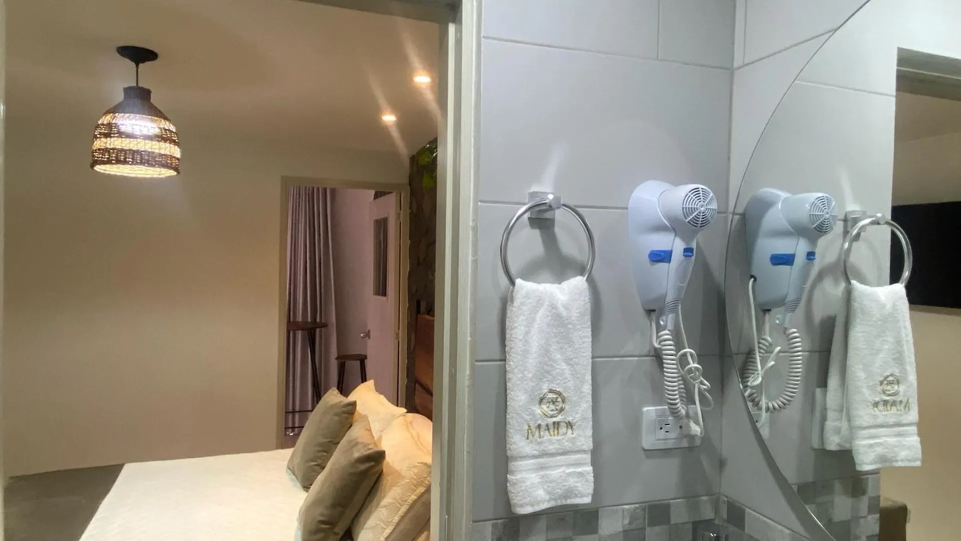 Maidy Luxury Hotel Medellin 3*,  Colombia