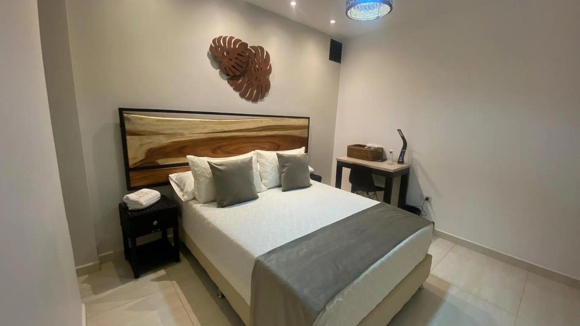 ***  Maidy Luxury Hotel Medellin Colombia