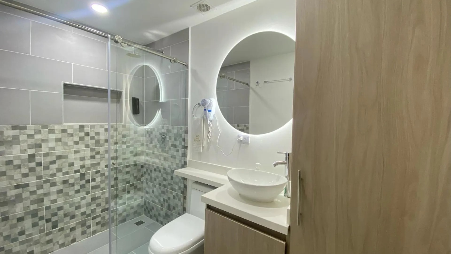 Maidy Luxury Hotel Medellin 3*,  Colombia